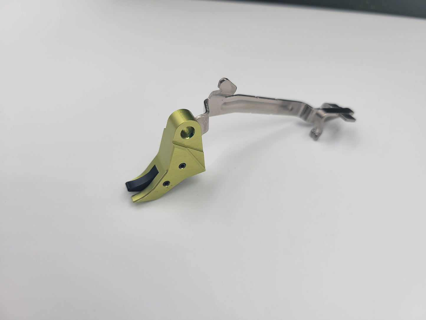Glock 17-19 Green / Black Trigger Side View