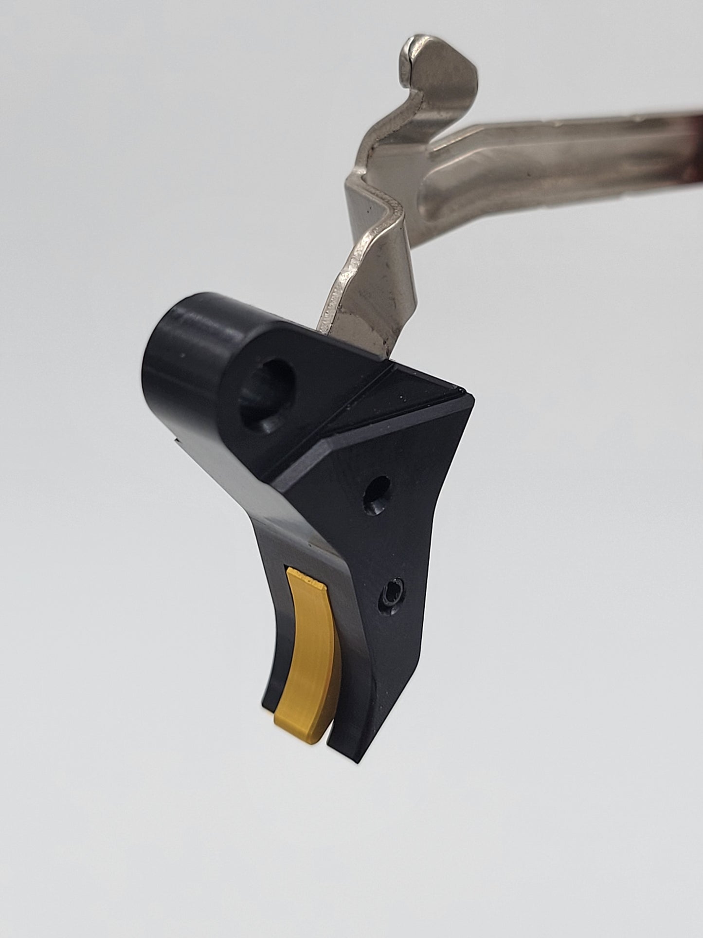 Glock 17-19 Black / Gold Trigger